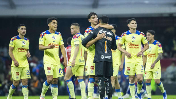 Aficionados del América abuchean a su equipo